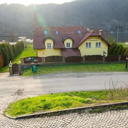 Kaskada Vrané nad Vltavou